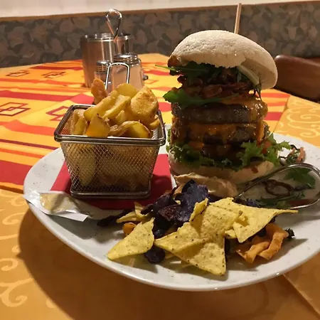 Zum Waldstein Gasthof 2*